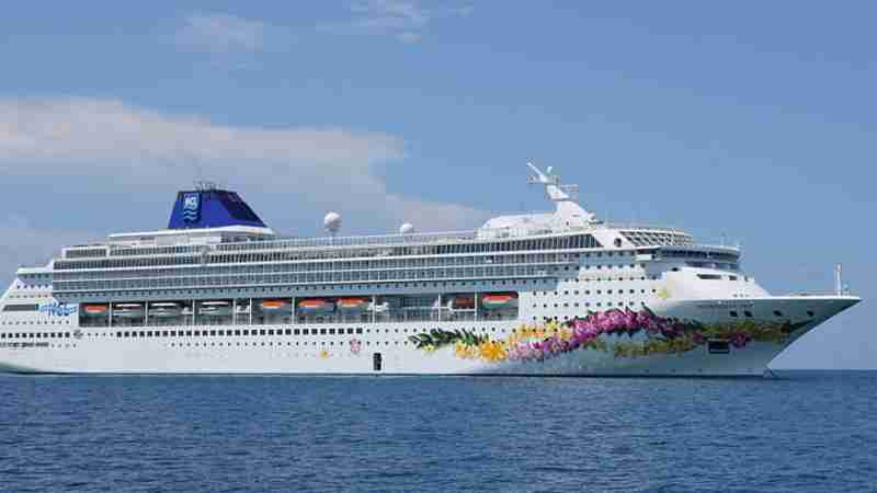 Norwegian Sky Great Stirrup Cay 75, tags: hallmark christmas - CC BY-SA